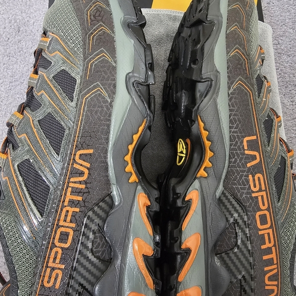 La Sportiva Ultra Raptor II Carbon and Hawaiian Sun Trail Shoes - Picture 8 of 9